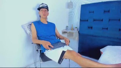SAMMYHOT_19 live cam on Cam4