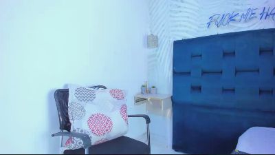 SAMMYHOT_19 live cam on Cam4