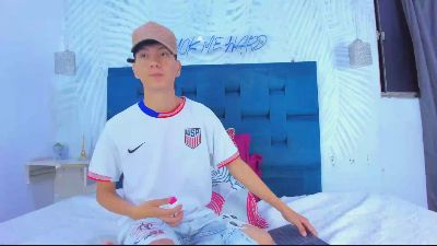 SAMMYHOT_19 live cam on Cam4