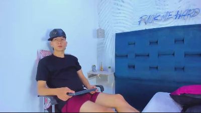 SAMMYHOT_19 live cam on Cam4