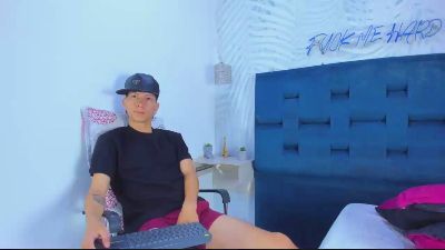 SAMMYHOT_19 live cam on Cam4