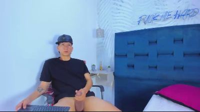SAMMYHOT_19 live cam on Cam4