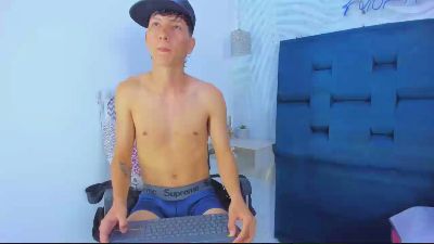 SAMMYHOT_19 live cam on Cam4
