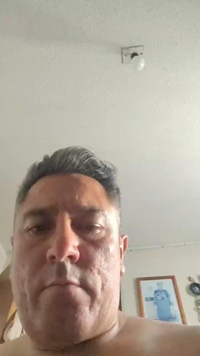 SBMhoT live cam on Cam4