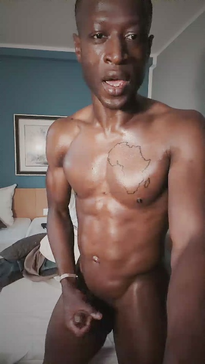 SCHWARZERGOTT live cam on Cam4