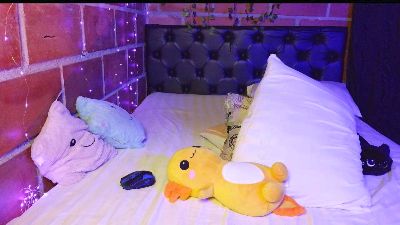 SELEENA_01 live cam on Cam4