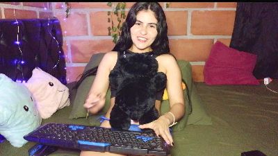 SELEENA_01 live cam on Cam4
