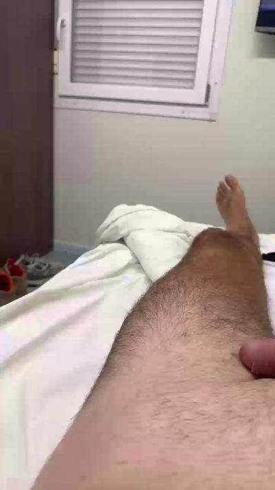 SHARKRIDER_HD live cam on Cam4