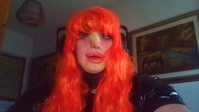 SISSYCARLOTTA live cam on Cam4