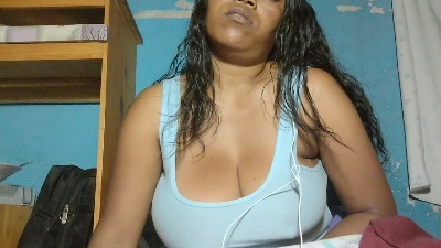 STARBIA live cam on Cam4
