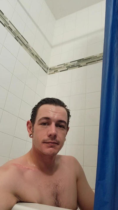 STR8CHILLZ live cam on Cam4
