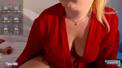 SUMMERFEET_LOVE live cam on Cam4