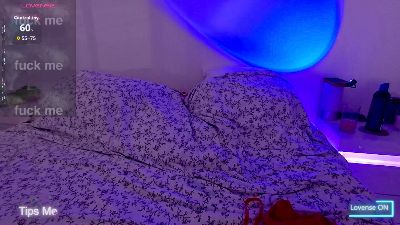 SUMMERFEET_LOVE live cam on Cam4