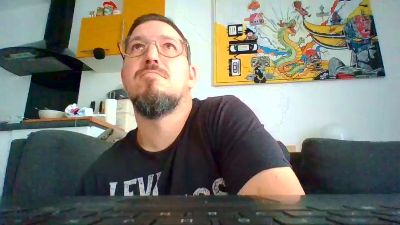 SWEETYREBEU live cam on Cam4
