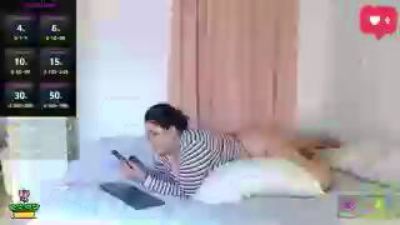 SWEET_DESIRES_ live cam on Cam4