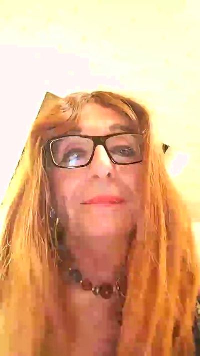 Saabrinaahot live cam on Cam4