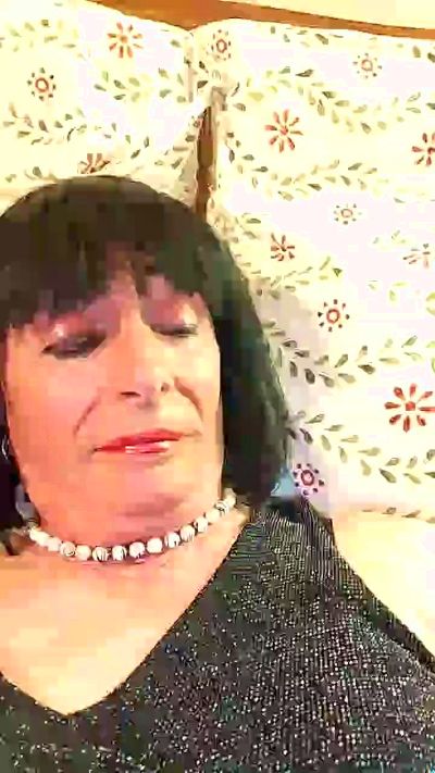 Saabrinaahot live cam on Cam4