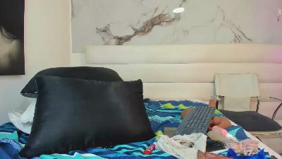 SabrinaCameron live cam on Cam4