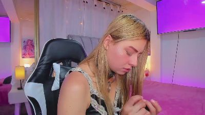 SabrinaOlson live cam on Cam4
