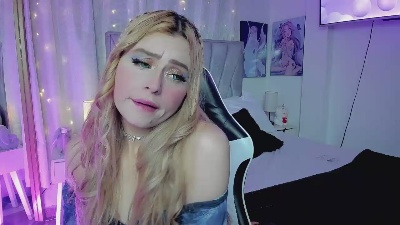 SabrinaOlson live cam on Cam4