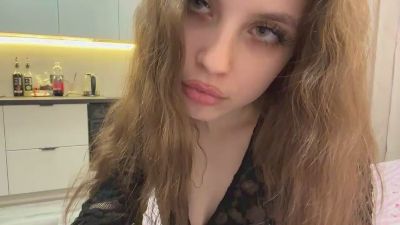 SabrinaPiggott live cam on Cam4