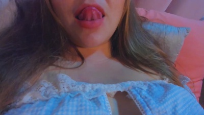 SabrinaVantres live cam on Cam4