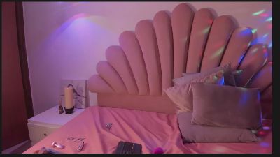 SabrinaVantres live cam on Cam4