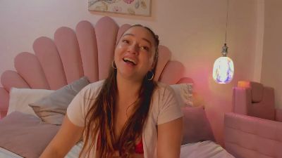 SabrinaVantres live cam on Cam4