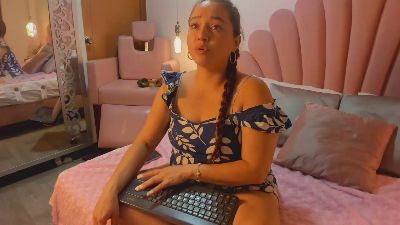 SabrinaVantres live cam on Cam4