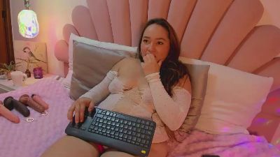 SabrinaVantres live cam on Cam4