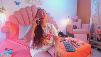 SabrinaVantres live cam on Cam4