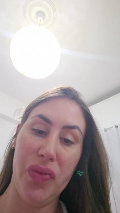 Webcam donna dal vivo da Uruguay con Sabrylady69