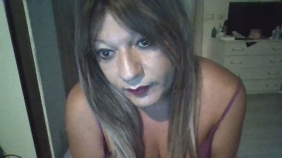 Sabrytrav83 live cam on Cam4