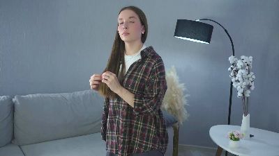 le modèle SadieChaplean est en webcam porno dans un show sur le site cam4, il possède les tags suivants: 