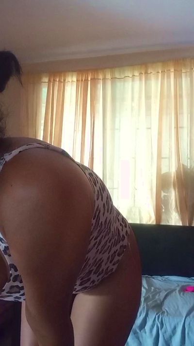 Sagata2223 live cam on Cam4