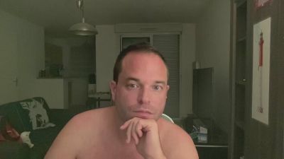 Sagradajuju1870 live cam on Cam4