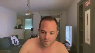 Sagradajuju1870 live cam on Cam4