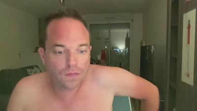 Sagradajuju1870 live cam on Cam4