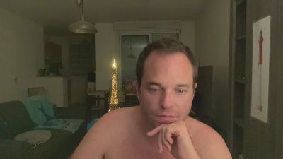 Sagradajuju1870 live cam on Cam4