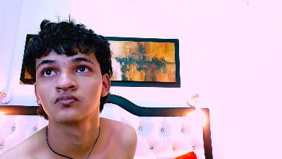 SahirCharm1 live cam on Cam4