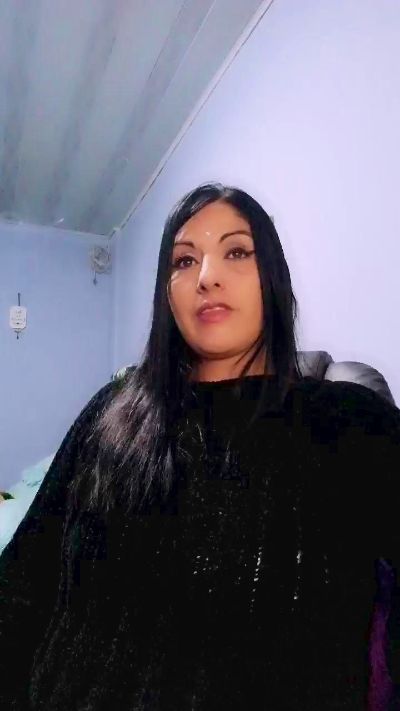 Sahotlove1_ live cam on Cam4