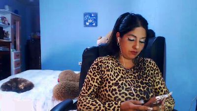 Sahotlove1_ live cam on Cam4