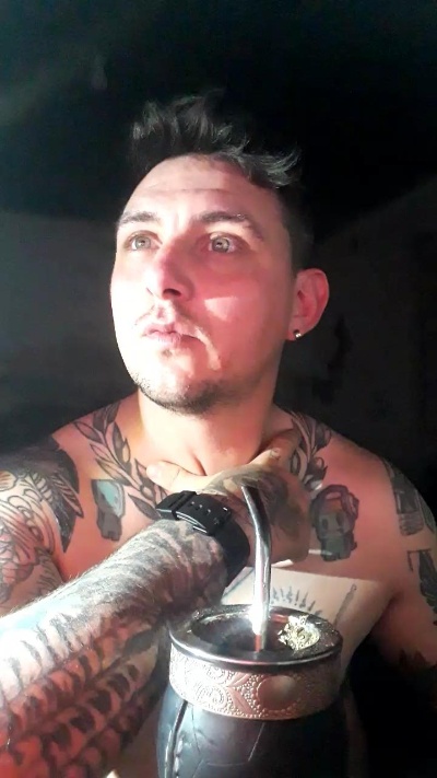 Saimonsalo live cam on Cam4