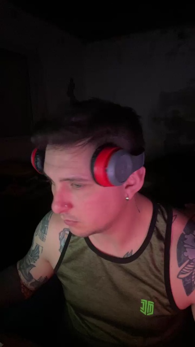 Saimonsalo live cam on Cam4