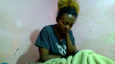 Sairah28 live cam on Cam4