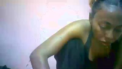 Sairah28 live cam on Cam4