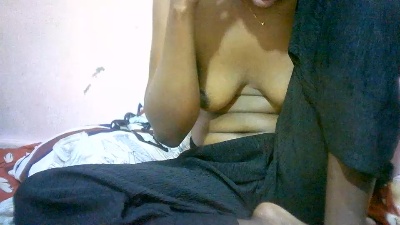 Sairah28 live cam on Cam4