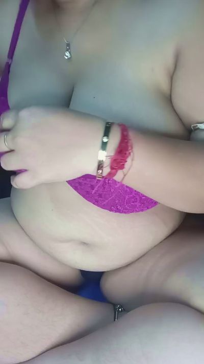 Sajida36 live cam on Cam4