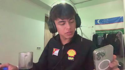 Saker live cam on Cam4