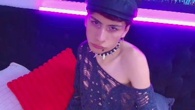 SalemDark live cam on Cam4